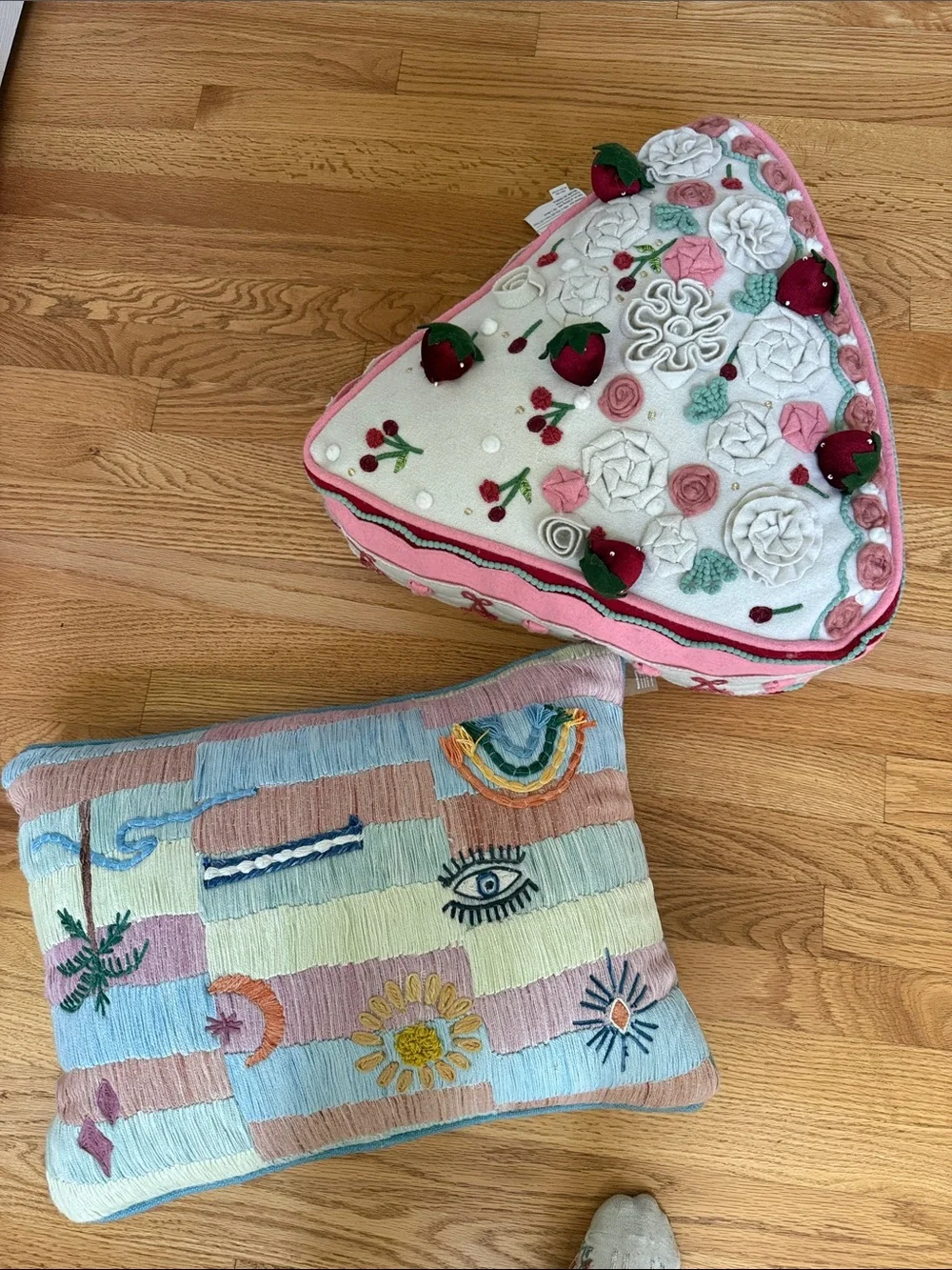 Decorative pillows